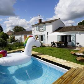 Maison avec piscine exterieur sauna billard & baby foot à 15min des plages