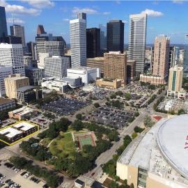 Festive Downtown Studio - Walk to Toyota Center