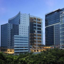 Novotel Samator Surabaya Timur، فندق في سورابايا