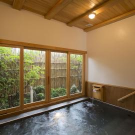 Hinoki Hotel - ONSEN Chiang Mai – hotel w mieście Chiang Mai