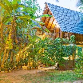 Wild Wood Tree House Sigiriya, hotel en Sigiriya