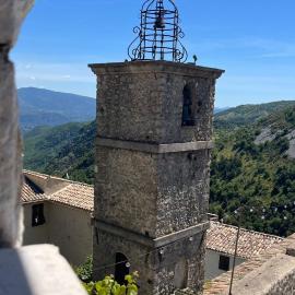 Auberge du Château de Bézaudun Les Alpes