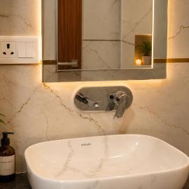 Vrindavan Palace - walking Distance To Ram Mandir, hotel u gradu Ayodhya