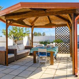 Villa Oasi al Mare with Pool & Garden in Salento