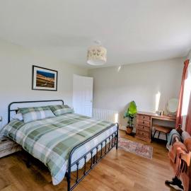 Luxury spacious 3 bed cottage in heart of Ballater, Hotel in Ballater