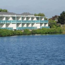 Coral Reef Inn & Condo Suites, hotel a Alameda