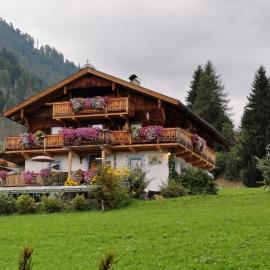 Chalets Dolomiti living, hotel 