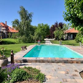 Patrimonium Wellness Apartments, hotel in Tiszaszentimre