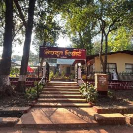 Meghdoot New Resort, hotel em Matheran