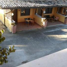 Il GIARDINACCIO Agriturismo โรงแรมในลาควิลา