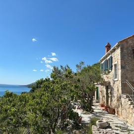 Private Stone House - Sea View - Peaceful Stay, hotel in Starigrad