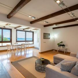 A casa di Fabrizio Lake view 2 bedrooms Fiber AC, Hotel in Bracciano