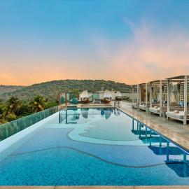Renaissance Goa Hotel, хотел в Арпора