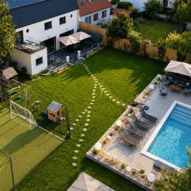 Villa de luxe - piscine chauffée à 20 min de Paris