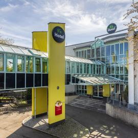 Hotel Holledau, hotelli kohteessa Geisenhausen