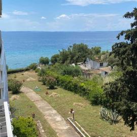 Galini 2 Beachfront Apartment