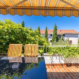 Punta Debij Select Apartments, hotel in Punat