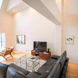 405 - Modern and Luxury Condo - View and Pool