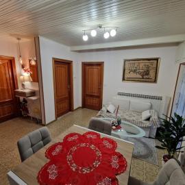 Magnolia Residence - Casa Stella - Presolana, хотел в Rovetta