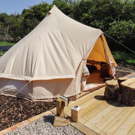 Bloom Canyon luxury bell tent glamping By Air Premier, hotel in Alfriston