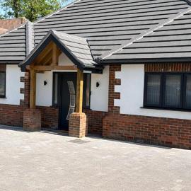 The Oak & Ember Stays, hotell Bagshotis