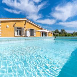 Villa Enea - uso esclusivo ospiti, hotel v destinaci Floridia