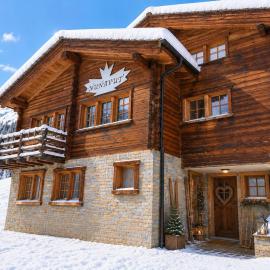 Chalet Nunavut, Ski in - Ski out with Complimentary Spa Access