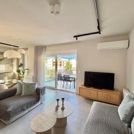 VOLOS Luxury Suite Pnoes with PRIVATE PARKING, hotel din Volos