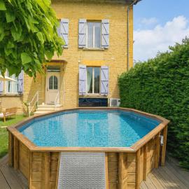 La Halte Dorée Beaujolaise, dépendance avec piscine partagée