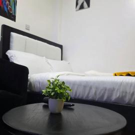 ML STUDIO with Rooftop, Free wifi, Free Parking, khách sạn ở Nakuru