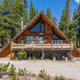 Chalet 02 by Mammoth Mountain Chalets