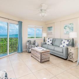 Coral Penthouse Key Largo Ocean Pointe 4216, hotel di Key Largo