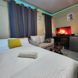 Neon Studio Bnb Juja, khách sạn ở Juja
