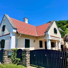 The Szigliget Residence, hotel i Szigliget