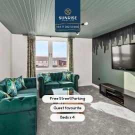Baffin Townhouse - 3 bedrooms, 4 beds, Newly Refurbished, Fully Equipped, Free Parking, Amazing Views by SUNRISE LONG LETS and SERVICED ACCOMMODATION DUNDEE - Reduce mobile app pricing