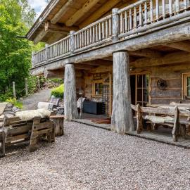 Chalet Weiss, hotel a Wörgl
