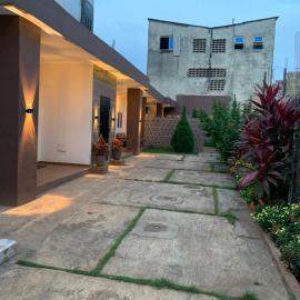 Maison d'hôte okpèyèmi, hotel in Porto-Novo