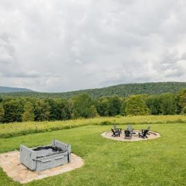 Belleayre Barn - Historic Barn wit Mountain Views & Sauna, hotel di Fleischmanns