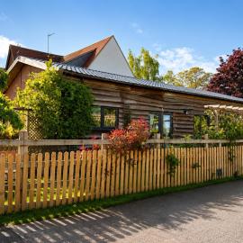 The Barn at White Rose Cottage, hotell sihtkohas Towcester