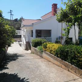 Bella Apartmani, otok Ugljan - Kali, ξενοδοχείο σε Kali