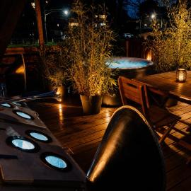Péniche de charme avec jacuzzi sur canal du midi, отель в Тулузе