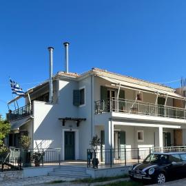 Thermos House Nydri
