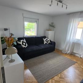Casa Rossa APT1 - Modern Living near Frankfurt