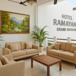 Hotel Ramayana Grand Ayodhya-Step Away From Ram Temple: Ayodhya şehrinde bir otel