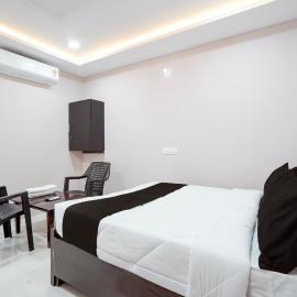 HOTEL O KMG GRAND, hotel u gradu 'Bībīnagar'