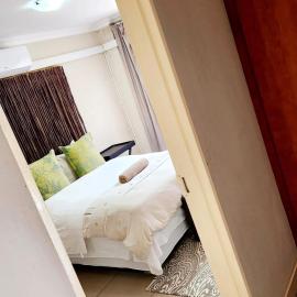 Zuri at Makwatambani Guest Manor, hotel in Thohoyandou