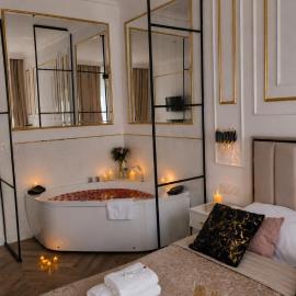 Apartament Nova Romantic z Jacuzzi, hotel in Bydgoszcz