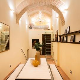 Calende di Maggio 2 minutes from Parking & Basilica
