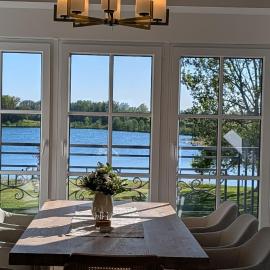 Ferienwohnung Coproyshof - Direkt am See - 3 Schlafzimmer, privater Strand & Feuerstelle