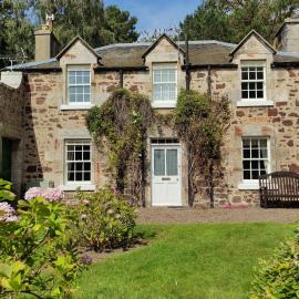 Newbyth Garden Cottage, hotel in East Linton